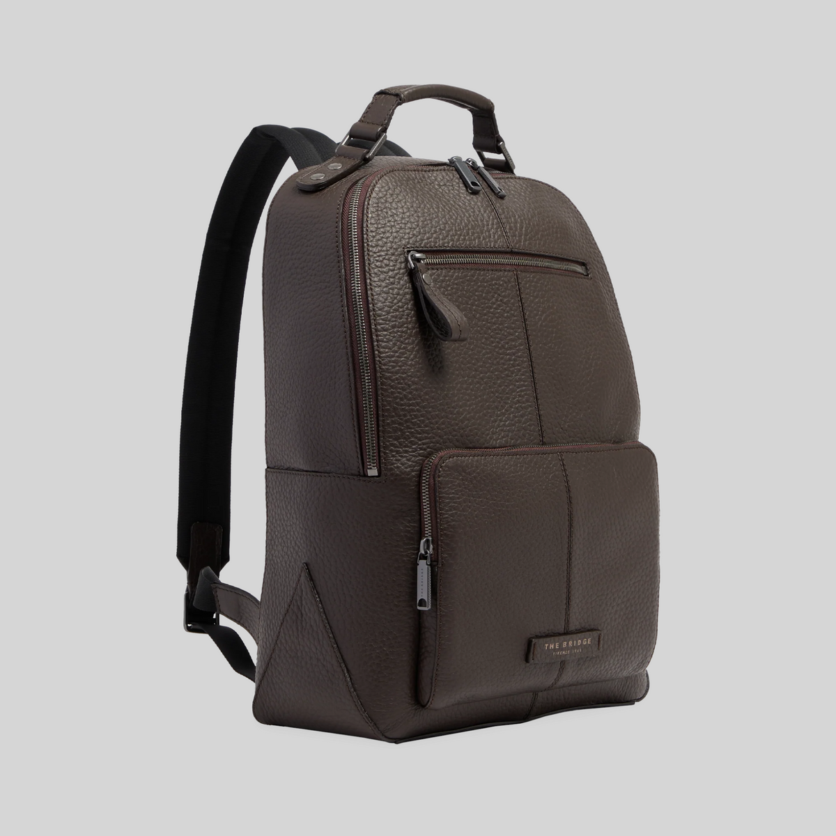 Zaino LIBUTTI linea Manfredi in pelle martellata marrone con tasche frontali e zip, design elegante e funzionale