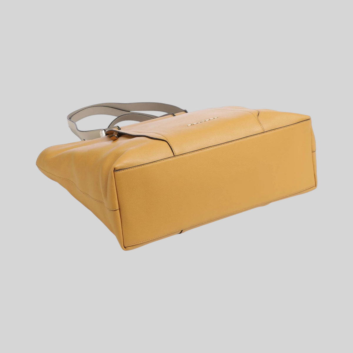 #Colore_Giallo/beige