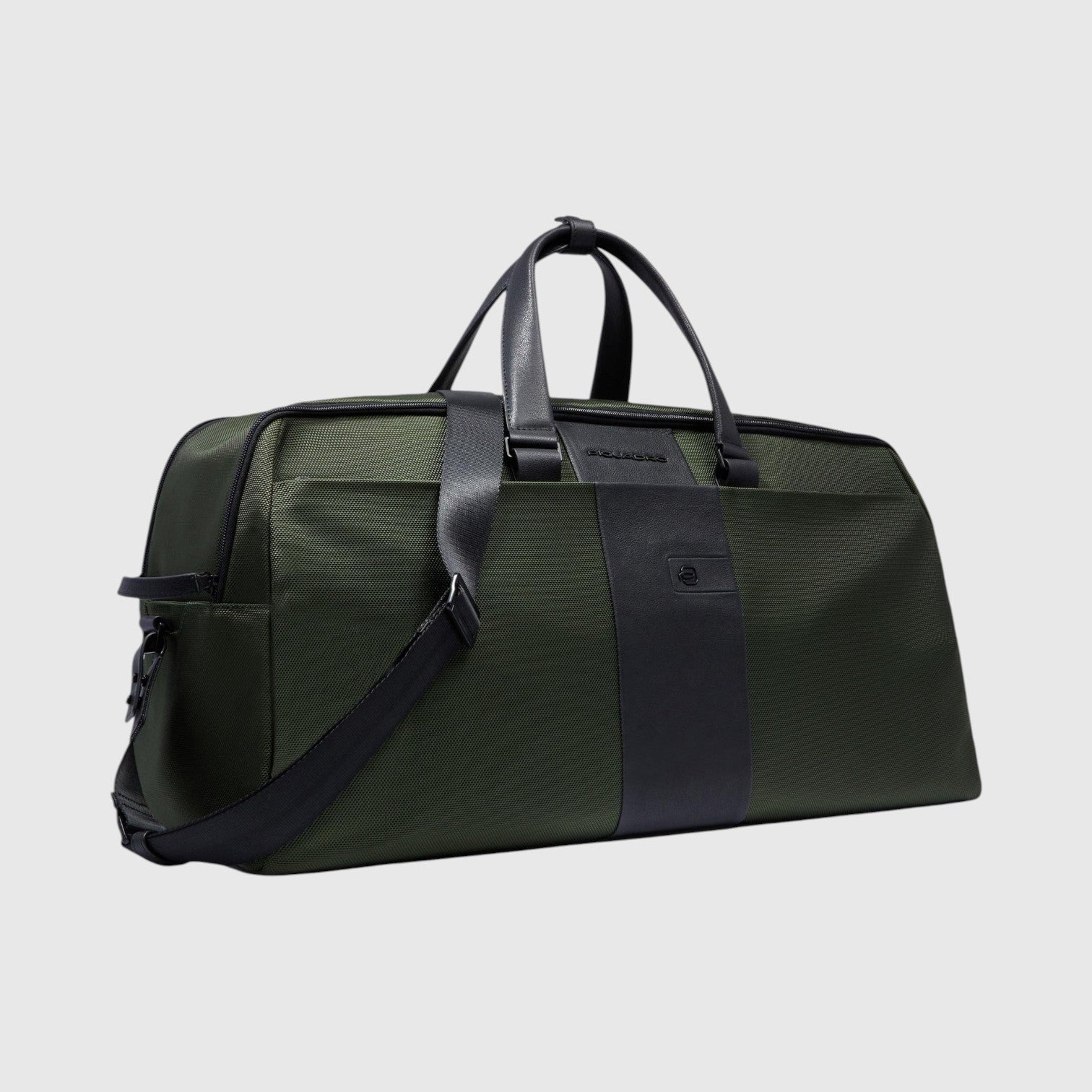Borsone da weekend LIBUTTI in tessuto tecnico verde oliva e dettagli in pelle nera, design elegante e capiente.