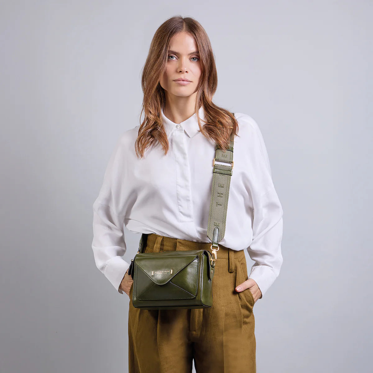 Borsa tracolla pelle chiusa con zip
