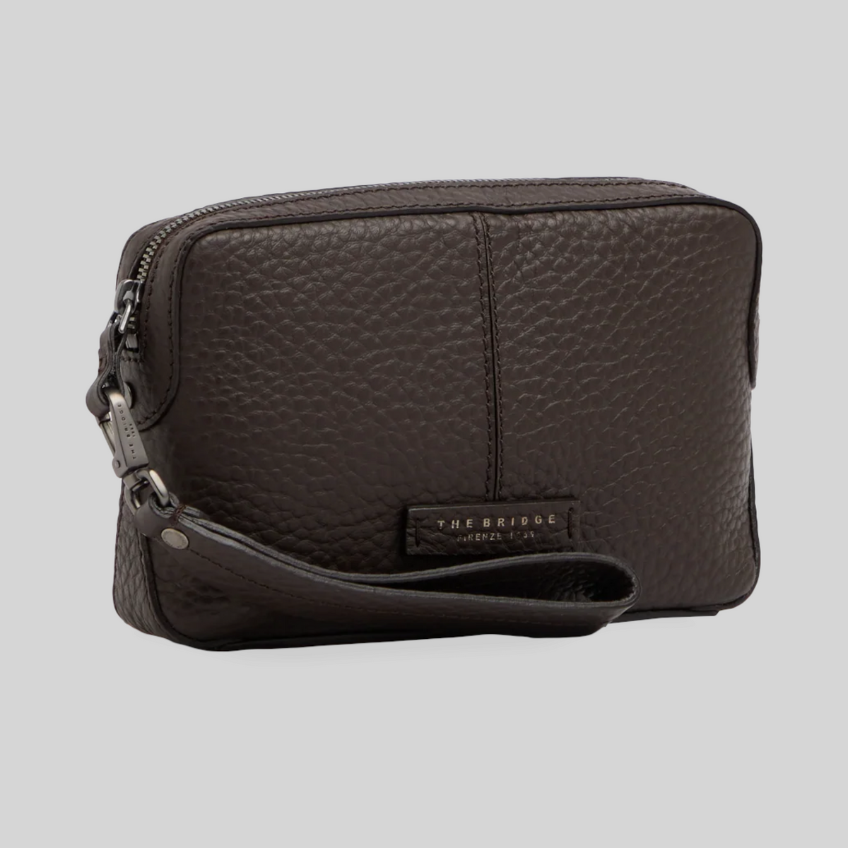 Pochette da polso LIBUTTI The Bridge in pelle marrone martellata con chiusura a zip e cinturino da polso elegante