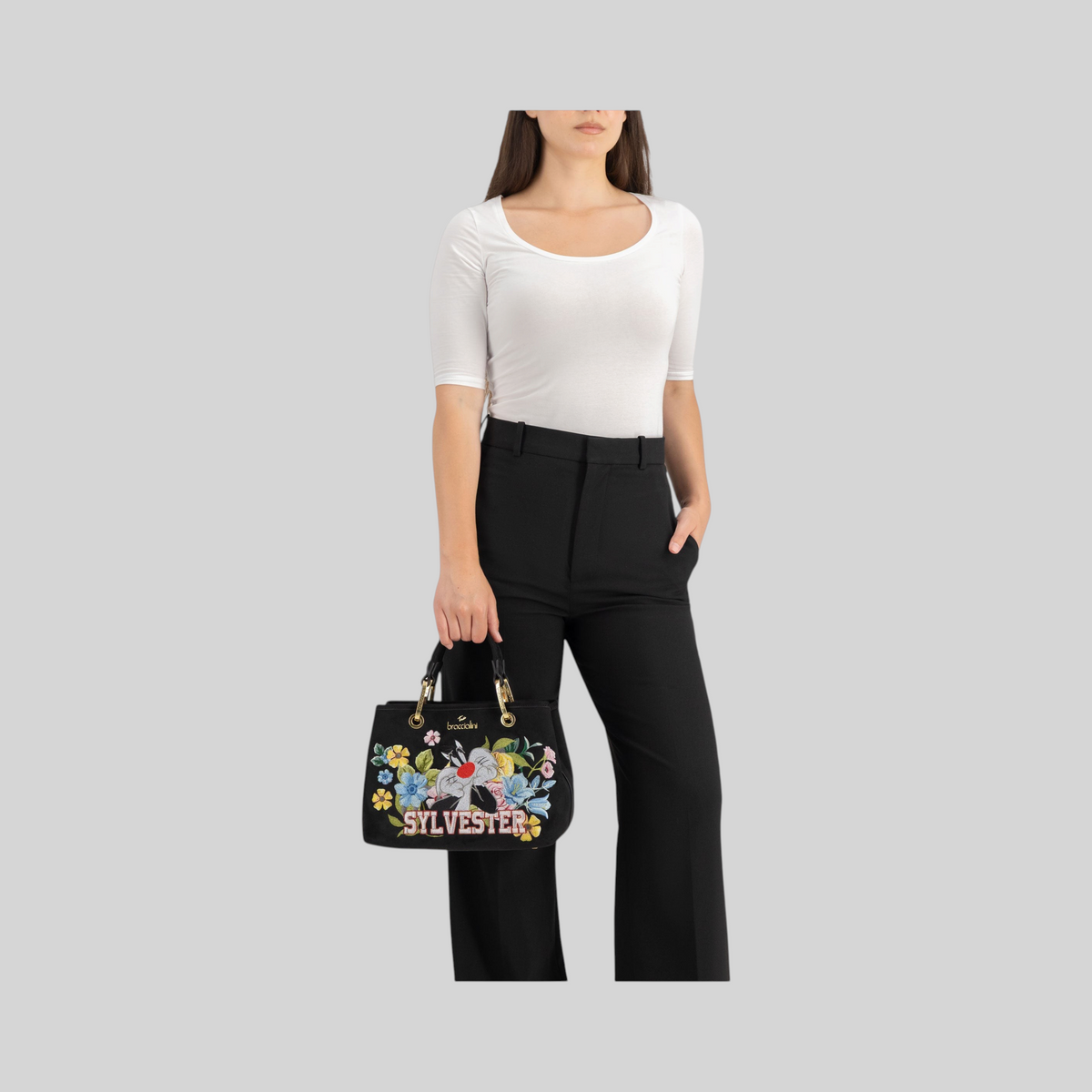 Borsa LIBUTTI Beth Looney Tunes nera in suede con ricamo Bugs Bunny e fiori, dettagli dorati e tracolla regolabile