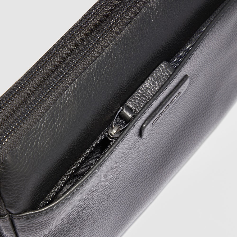 Pochette uomo porta iPad®mini in pelle con polsiera
