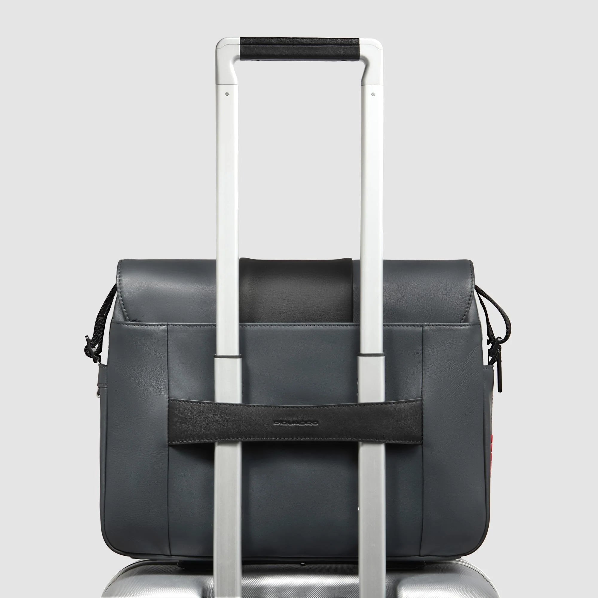 Messenger in pelle