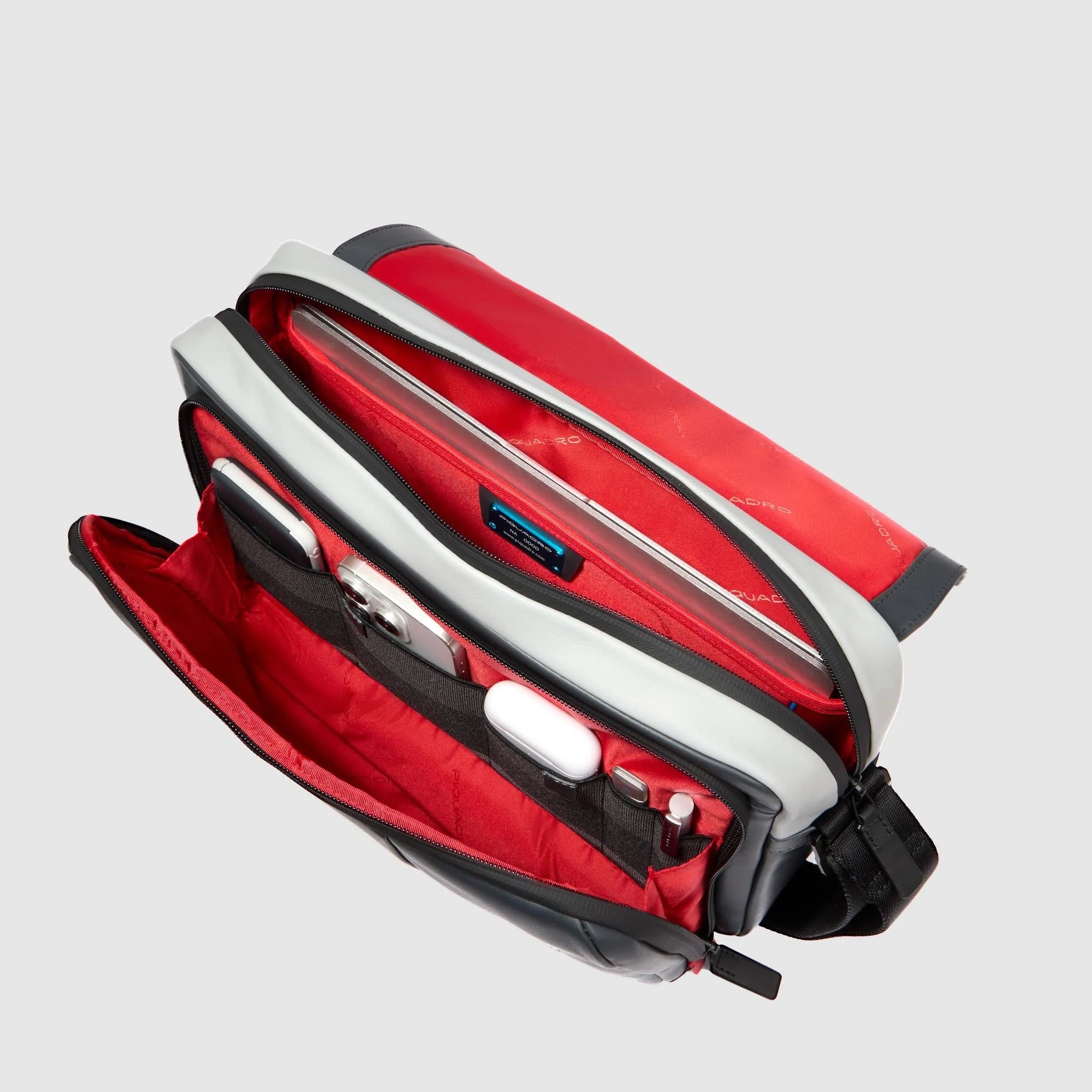 Messenger in pelle