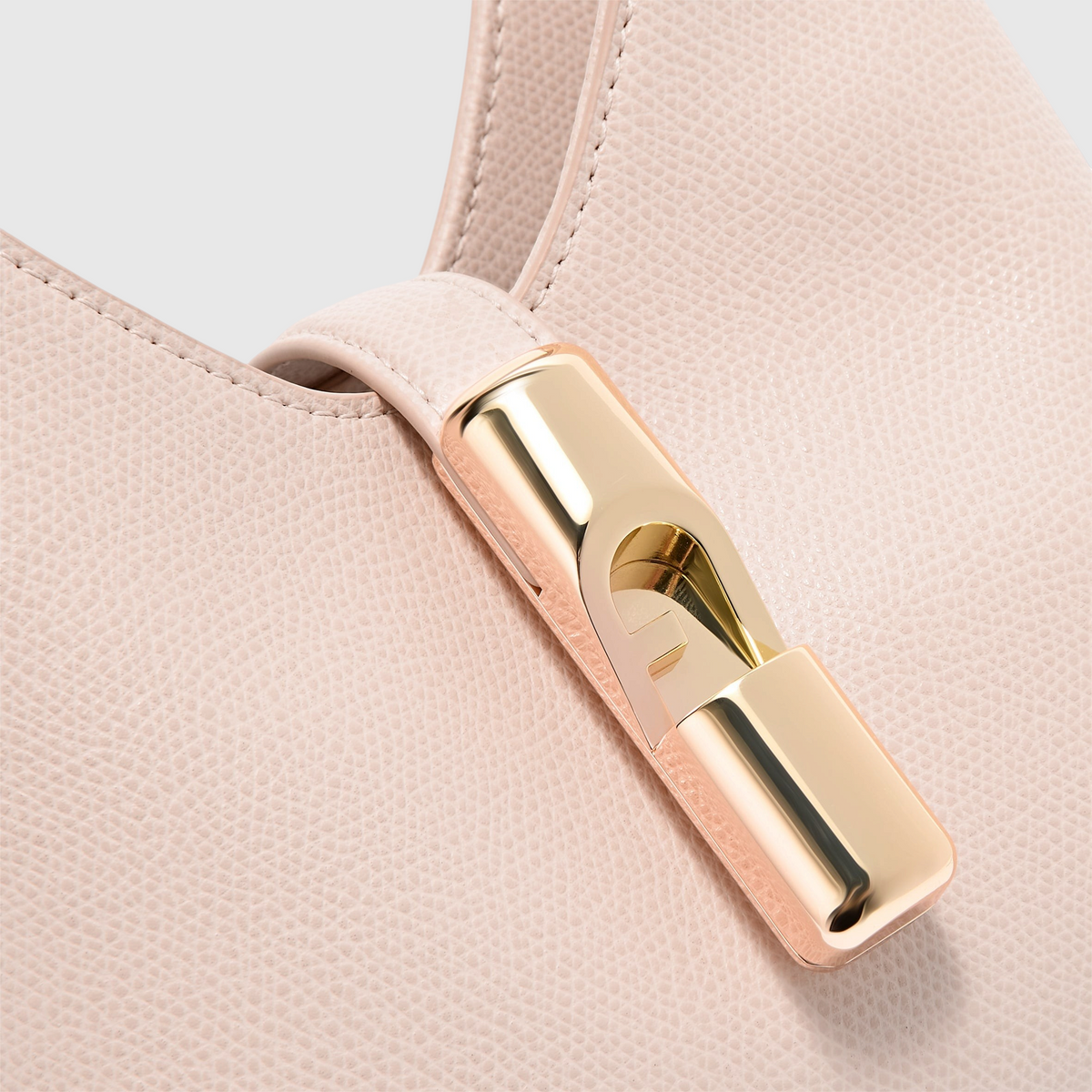 #Colore_Dusty pink