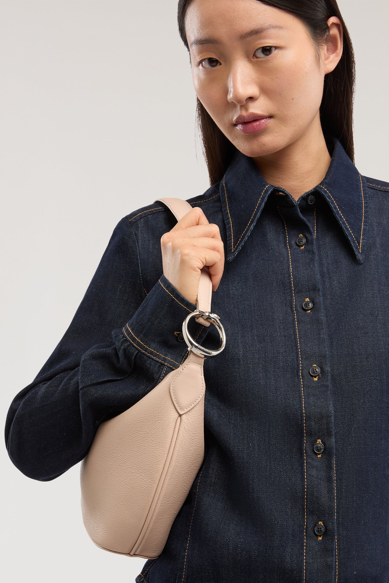 Borsa Whippet hobo small in pelle martellata