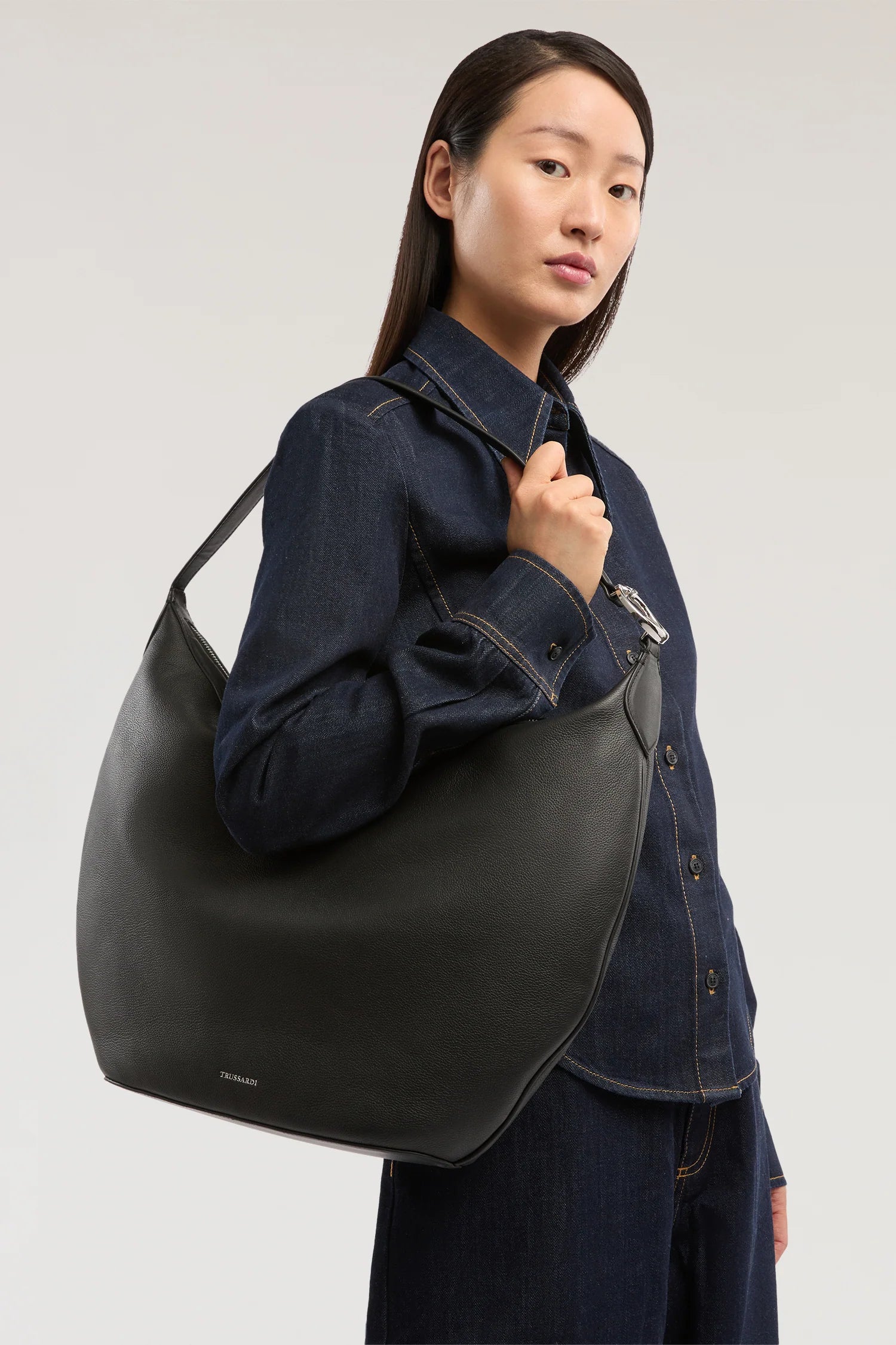 Borsa hobo Whippet in pelle martellata